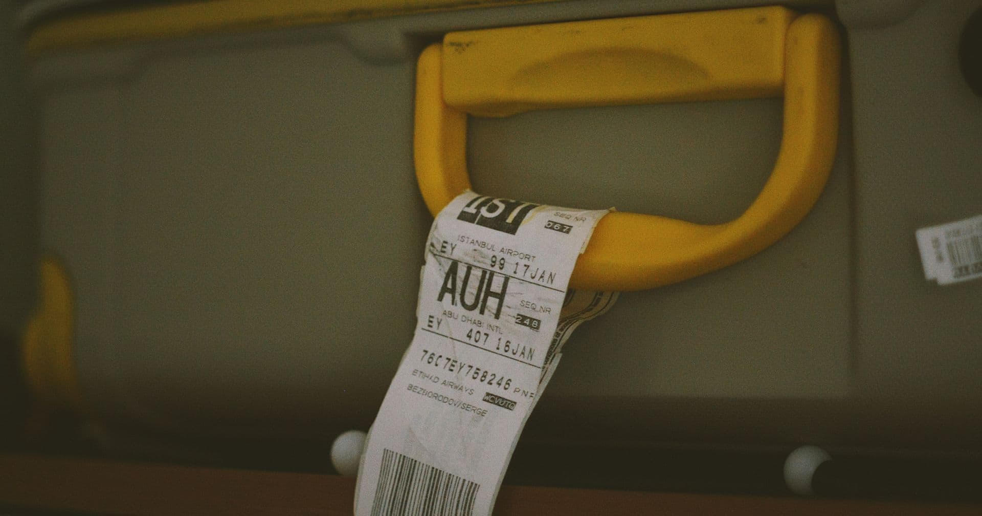 A neatly written luggage tag — like the title and meta description that label a page in search results