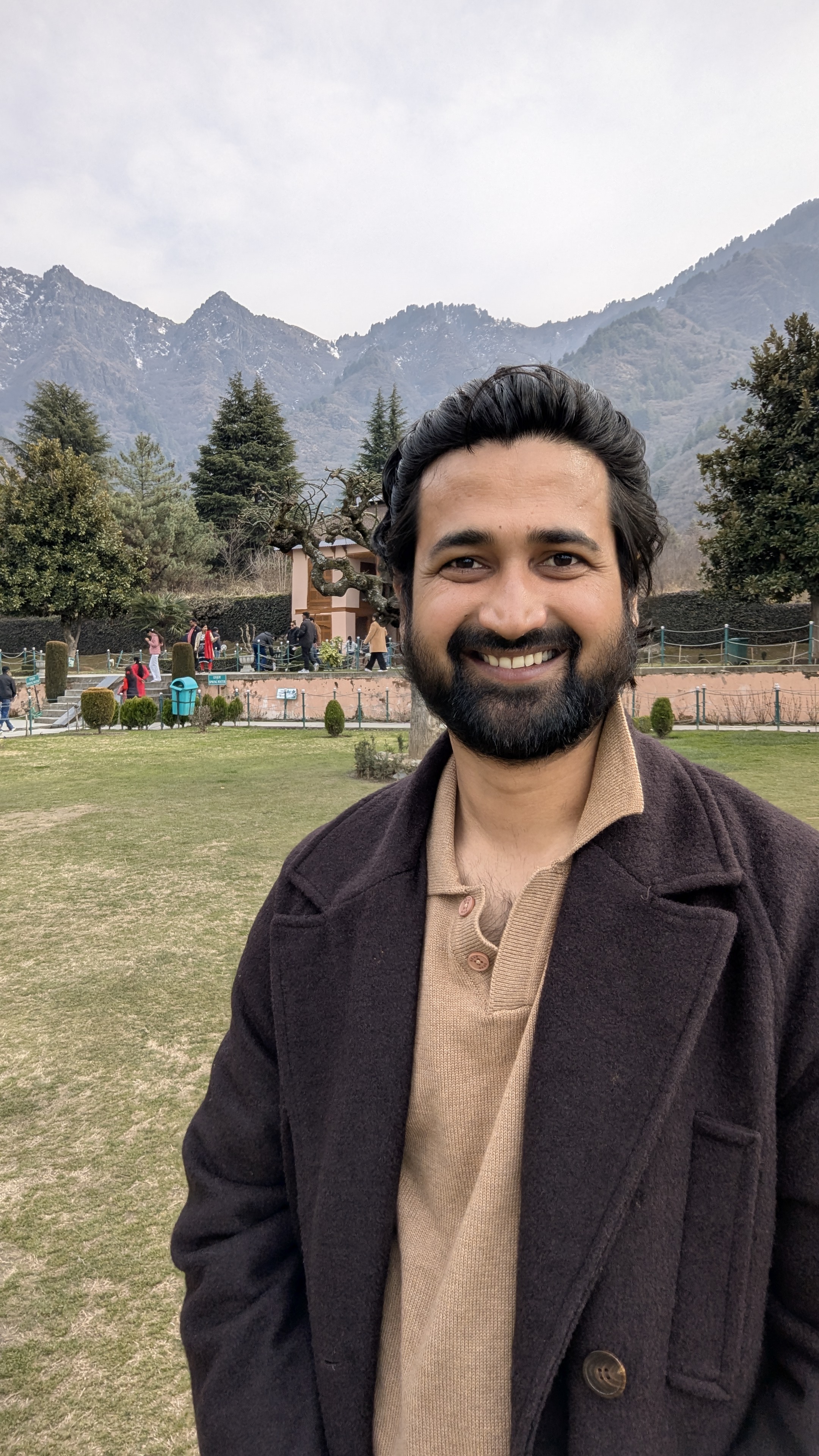 Anurag headshot